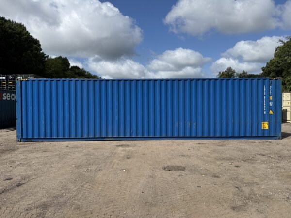 40′ x 8′ x 9.5′ High Cube shipping container